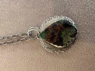 rainforest-ryolite-silver-pend.-010JD